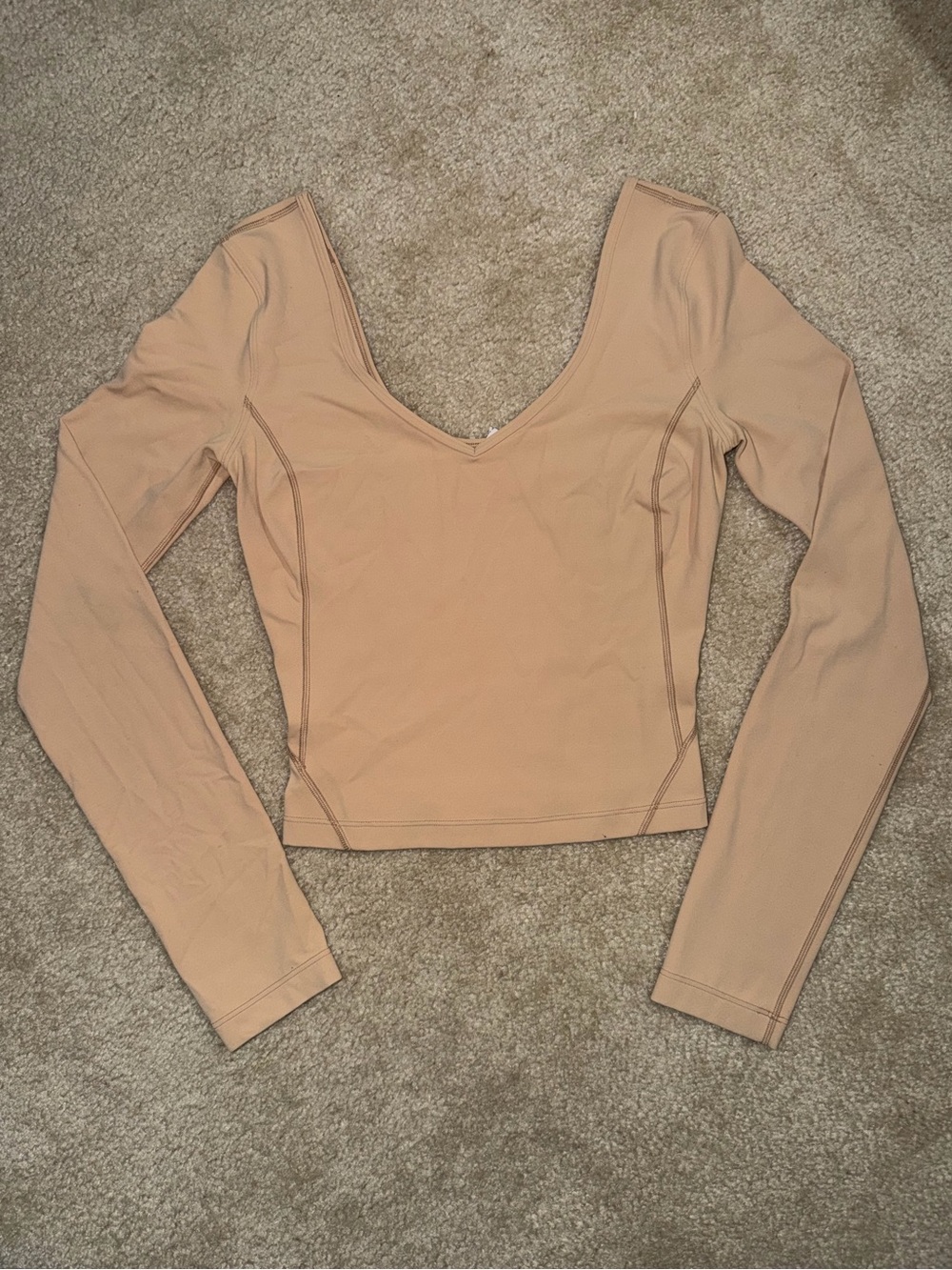 Lululemon athletica Long Sleeve V-Neck Align Crop Top in Nude Peach Beige size 0